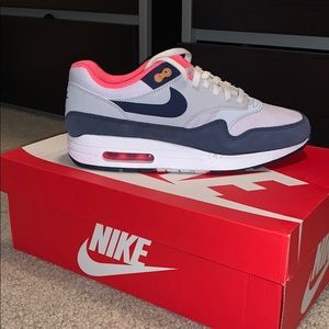 Women’s Nike Air Max 1
